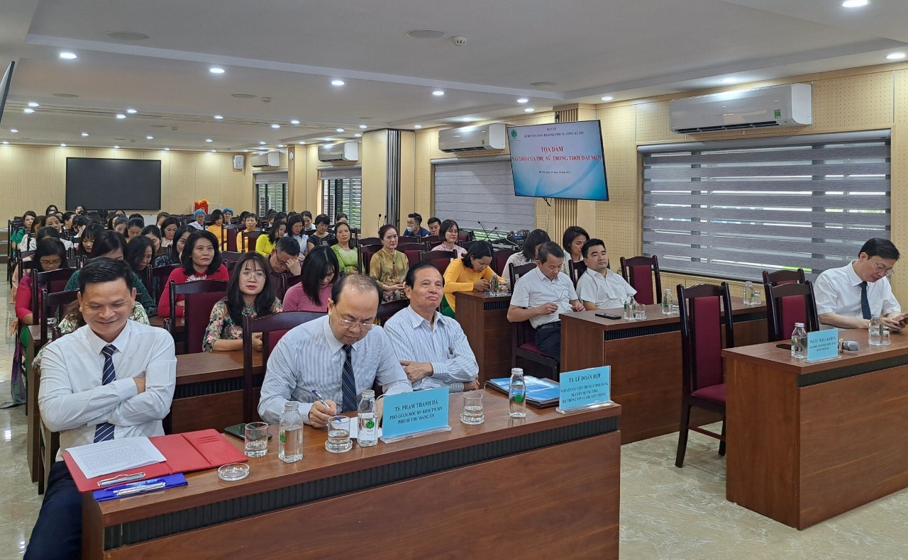 Toàn cảnh buổi tọa đàm