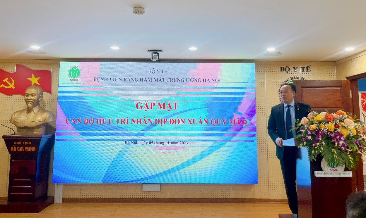 PGS.TS Trần Cao Bính – Giám đốc Bệnh viện trân trọng gửi lời tri ân và kính chúc các cán bộ hưu trí năm mới "Mạnh khỏe - Bình an - Hạnh phúc"