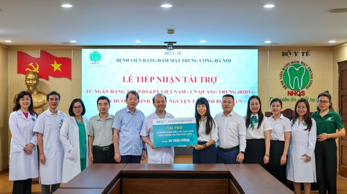 LỄ TIẾP NHẬN TÀI TRỢ CHO  CHƯƠNG TRÌNH THIỆN NGUYỆN TẠI TỈNH ĐIỆN BIÊN